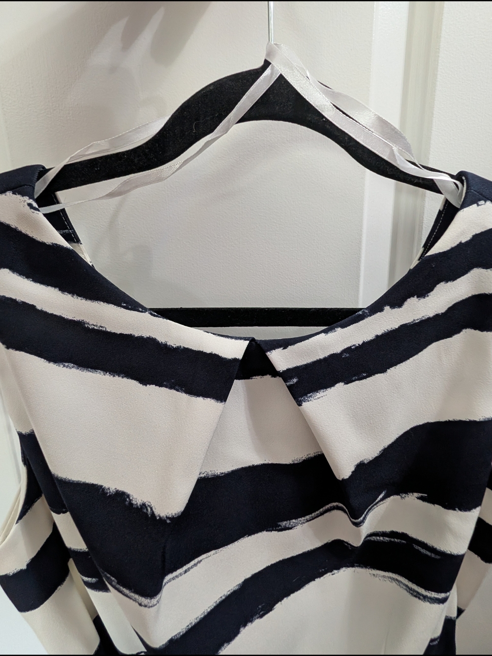 Dress Barn Striped Navy and White Sleeveless Sheath Dress Size 10 - Picture 9 of 10
